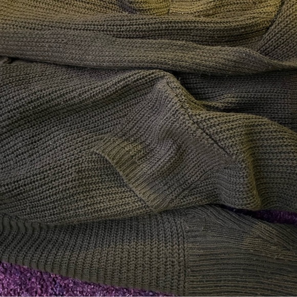 Olive Green Cardigan - Picture 2 of 2
